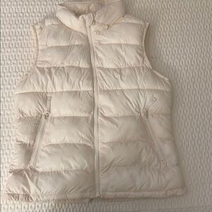 GAP Off-White Puffer Vest